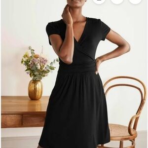 Boden Lola Jersey Dress Size 2 R - Color Black - Excelente Cond